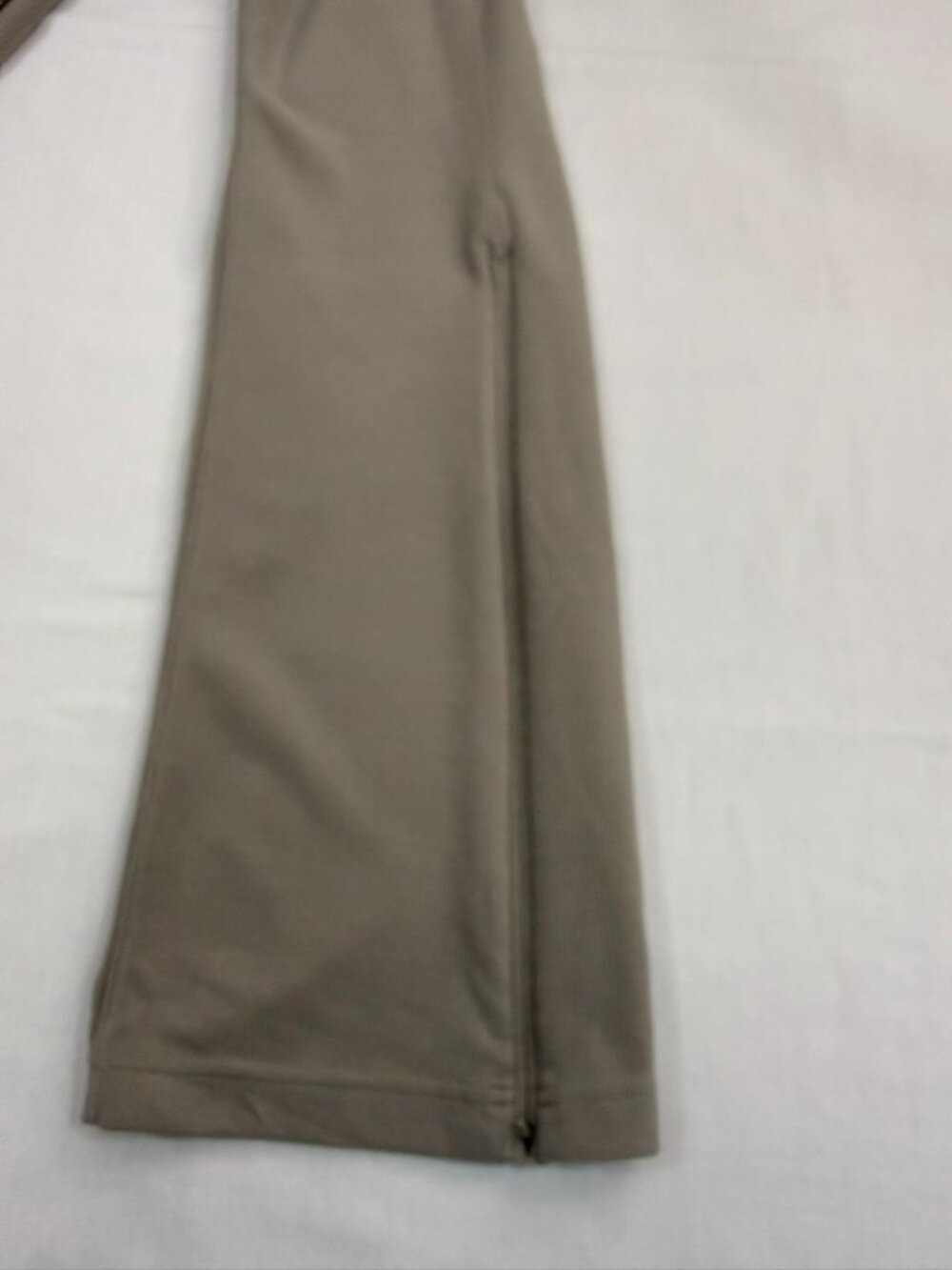 Lululemon Brushed Softstreme Ribbed Zip-Flared Pant Riverstone Size 6 - Picture 9 of 13